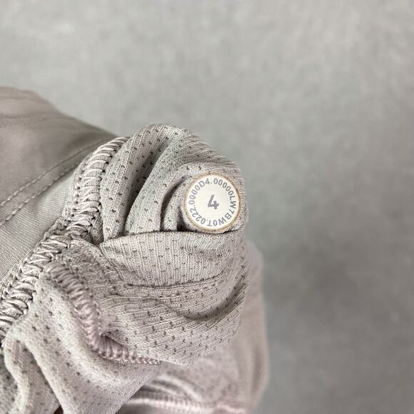 Lululemon Size 4 Paint Glide Warp Multi/Chrome Hotty Hot High Rise Short 4" - Picture 9 of 9